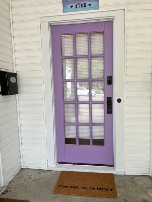 The Purple Door Apt In The Heart Of Radford City المظهر الخارجي الصورة