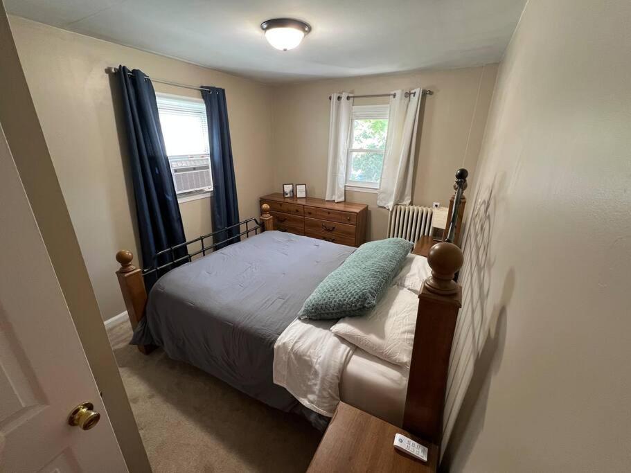 The Purple Door Apt In The Heart Of Radford City المظهر الخارجي الصورة